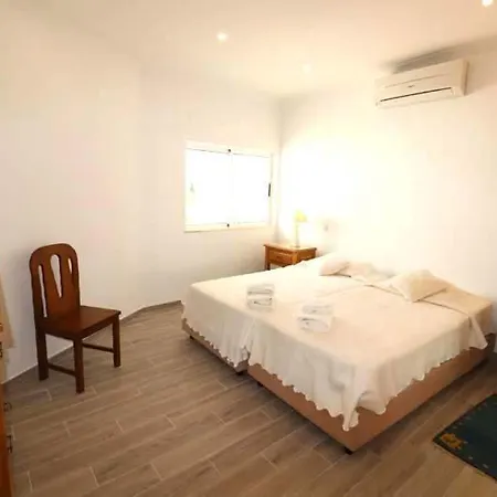 فيلة Sleeps 6 Pool Air Con Wifi